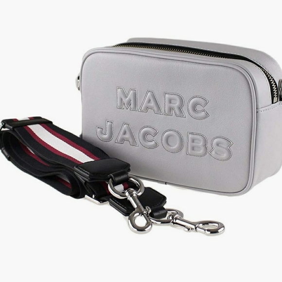 Marc Jacobs Handbags - Marc Jacobs Flash Leather Crossbody Bag